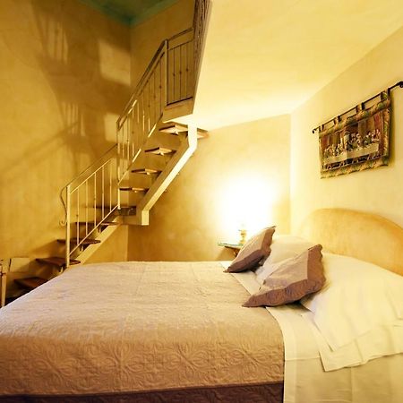 Italian Experience-Suite Medici Loft 8 Florenz Exterior foto